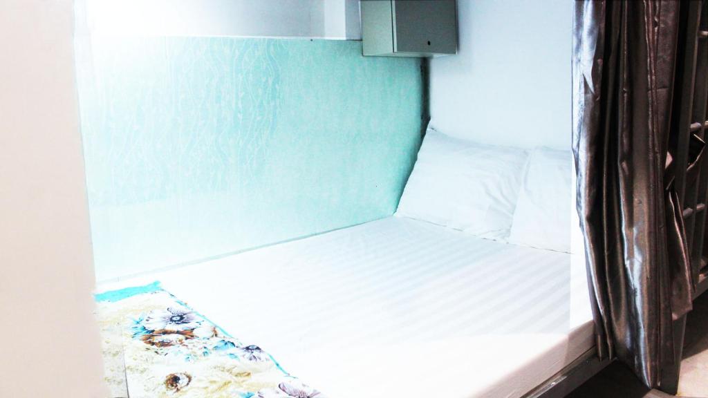Saigon City Center Hostel room 2