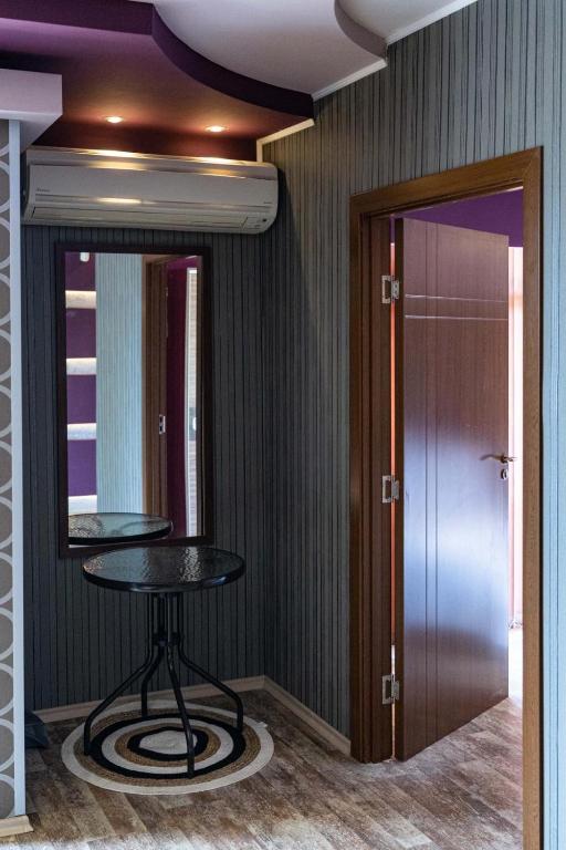 Sea Breeze Apartment room 1