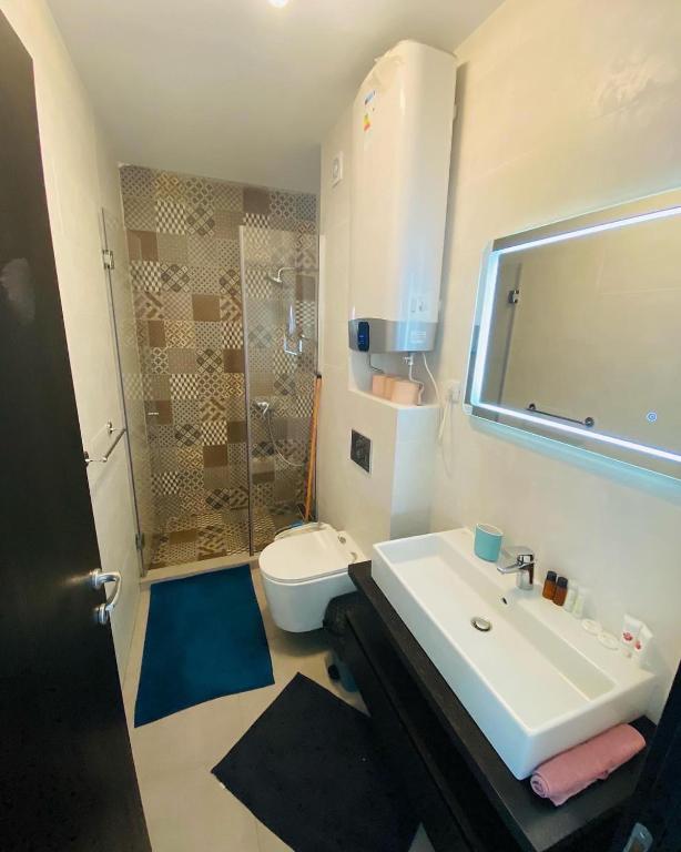 Sea Breeze Residence room 2
