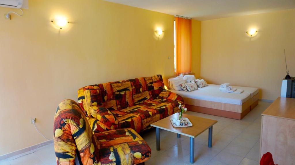 Sea Gate Apartment room 5