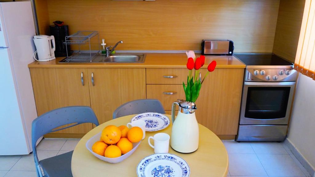 Sea Gate Apartment room 6