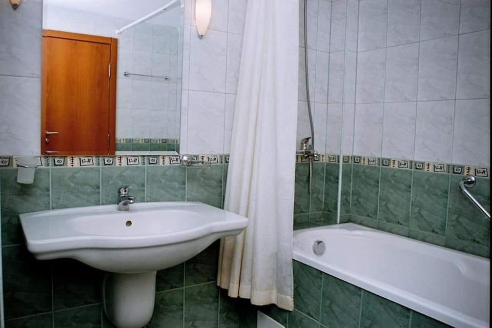 Semeen Hotel Afrikana room 2