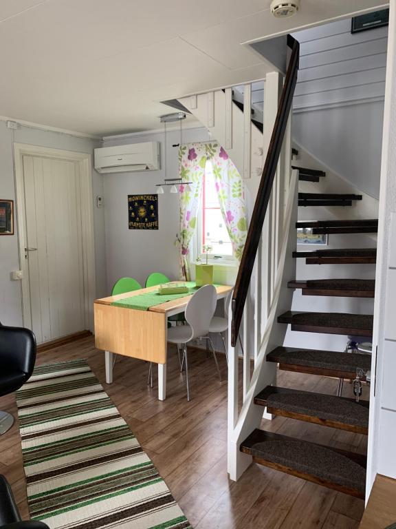Sentralen inn room 3