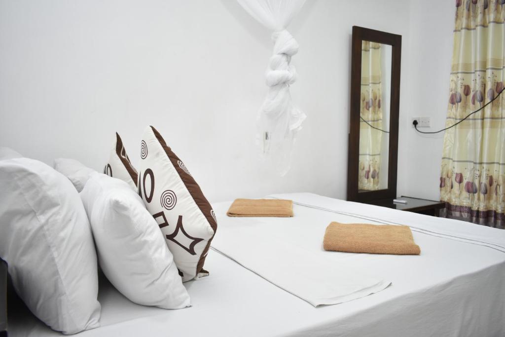Sigiri Rock Side Home Stay room 4