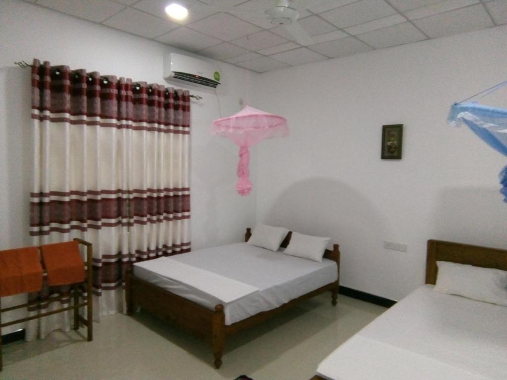 Siyapath Holiday Resort room 4