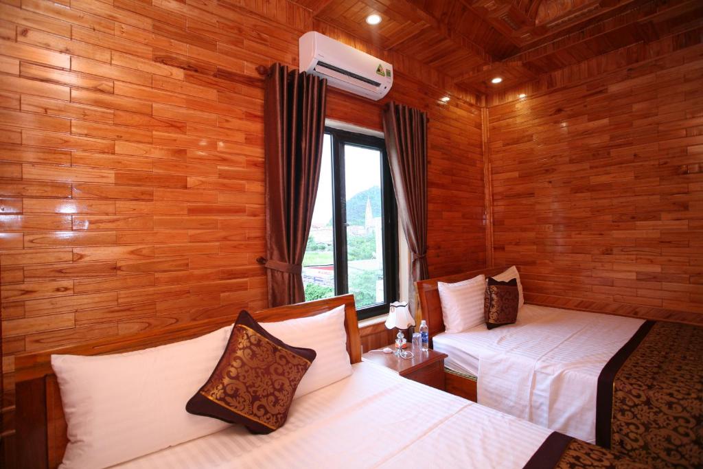 Phong Nha room 1
