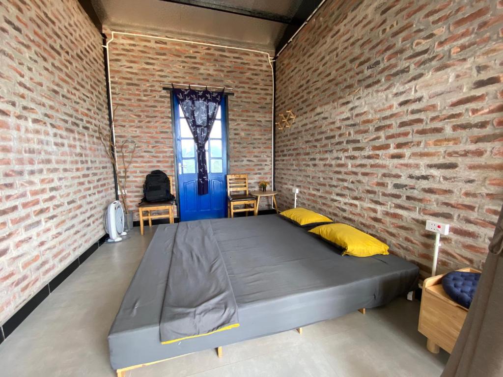Skyline Farm room 1