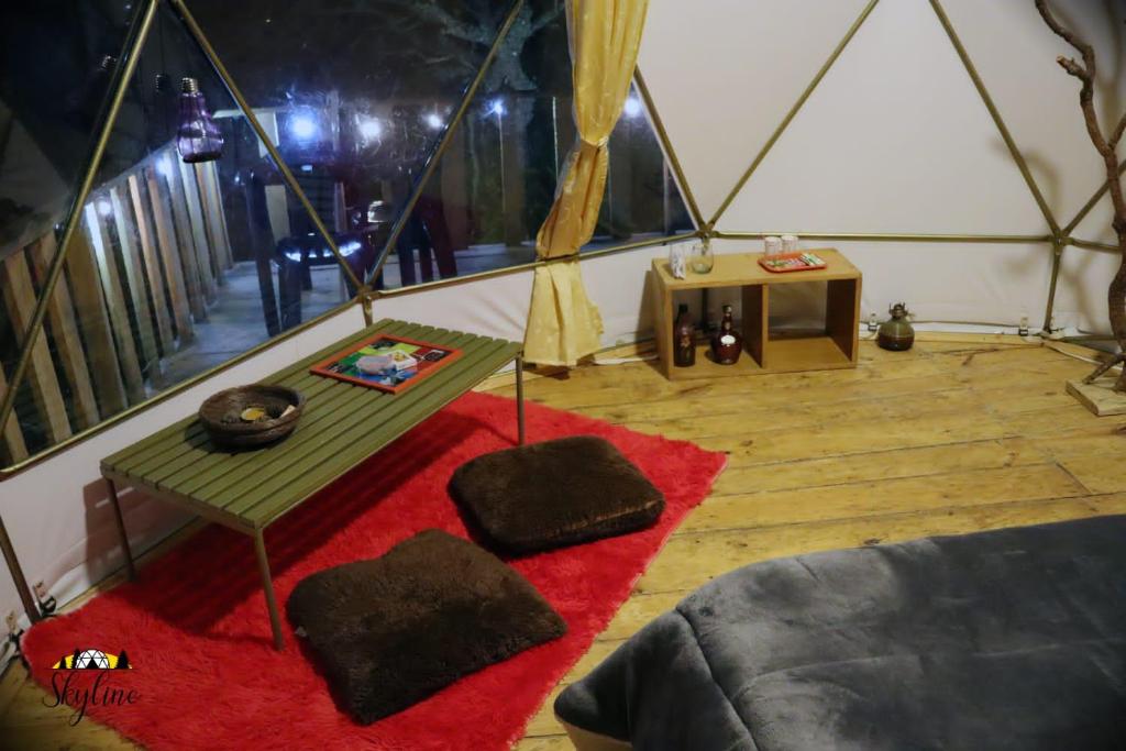 Skyline Glamping room 6
