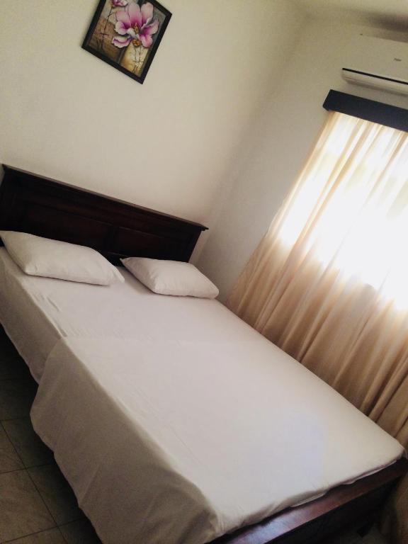 Sleep Cheap room 6