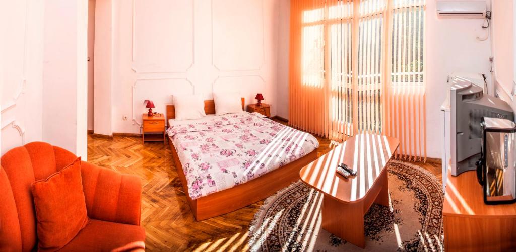 Sofia Apartment in House 8 boulevard Hristo Botev room 2