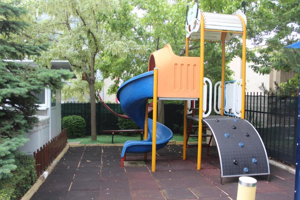 Apart Complex Starfish room 4