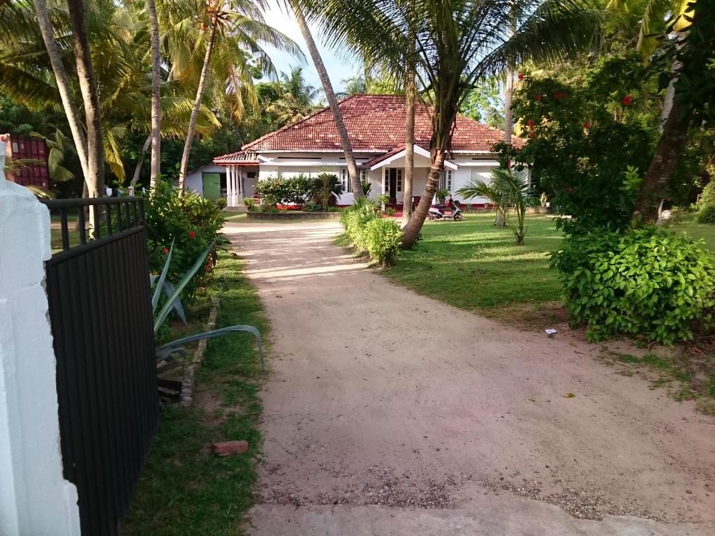 Sun and Surf Rest room 1