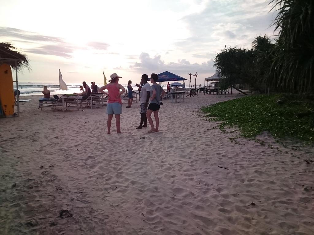 Sun and Surf Rest room 2