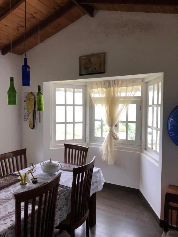 Sunlanka Holiday Bungalow room 6