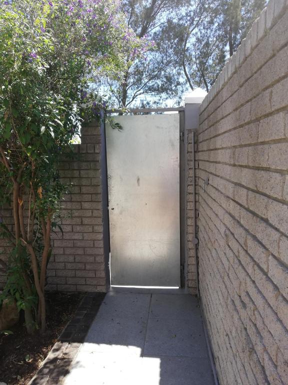 Sunny Get Away For A Family Of 4 room 2