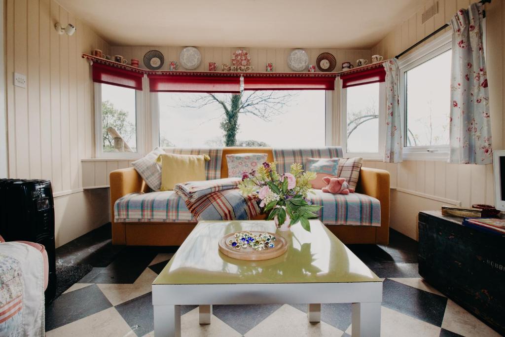 The Glamavan room 2