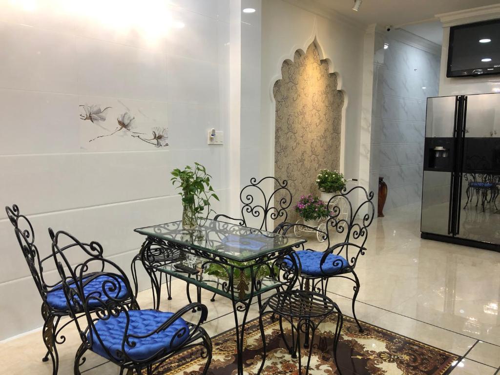 The Moana House room 2