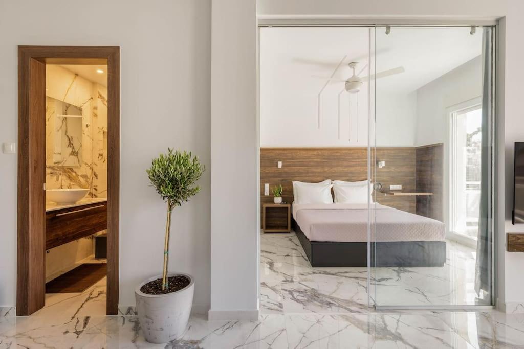 Thess1home Delfon room 3