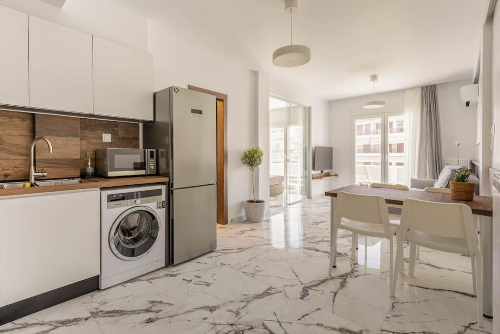 Thess1home Delfon room 4