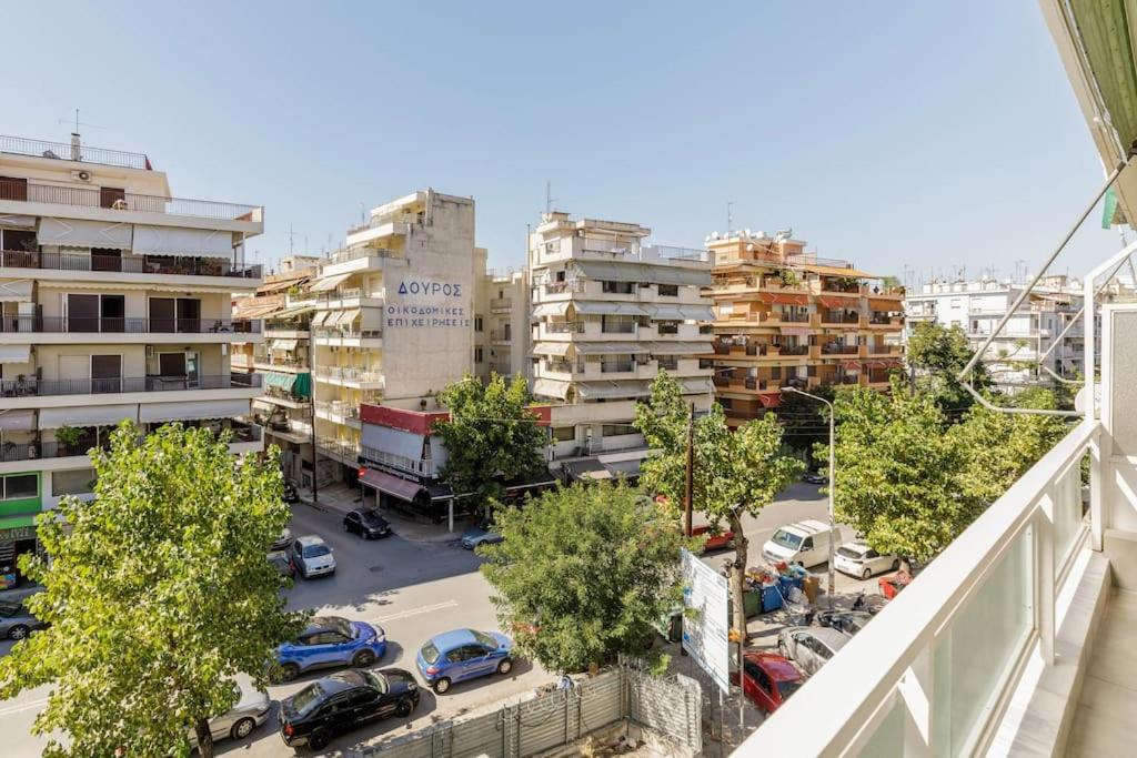 Thess1home Delfon room 6