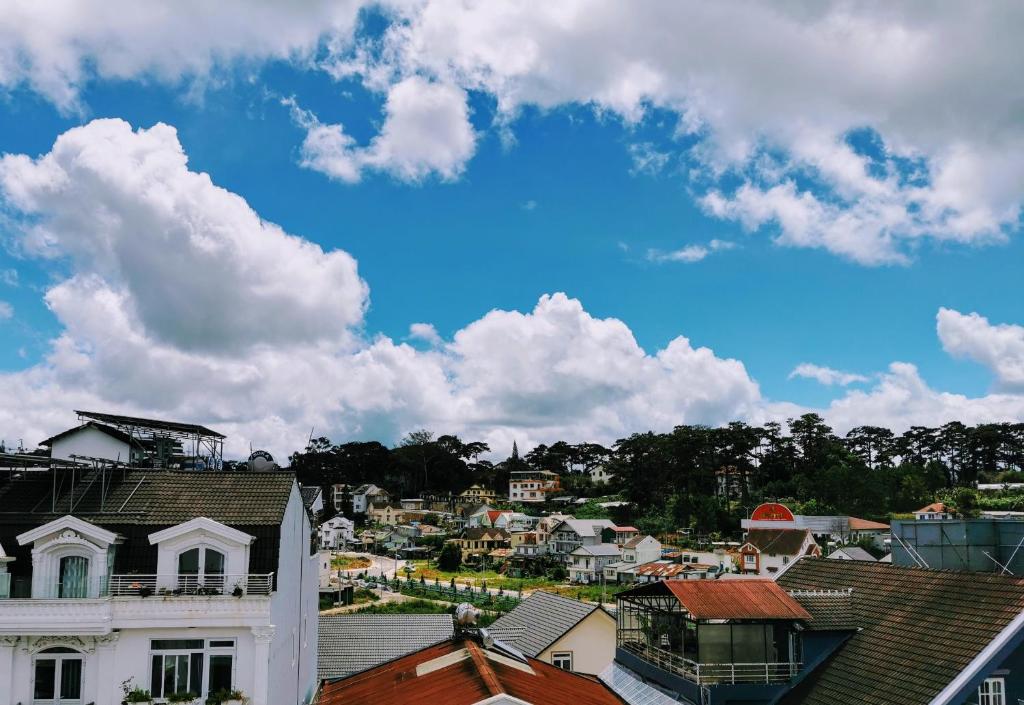 Thuận Hòa Hotel room 1