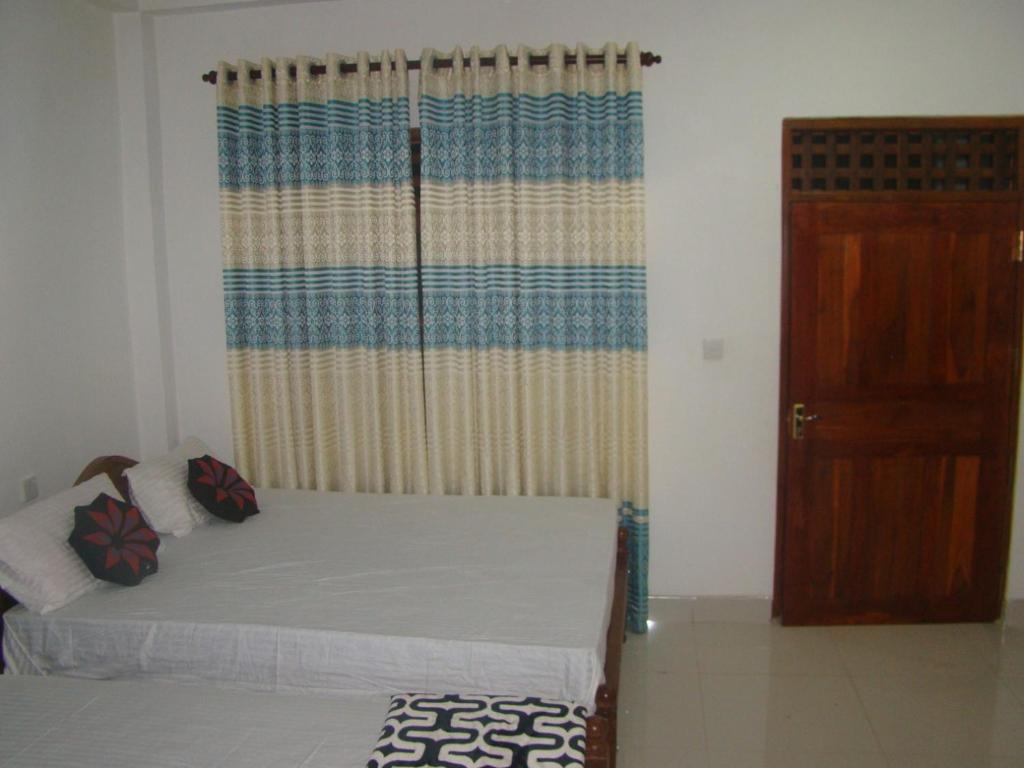 Thuruliya Residence room 2