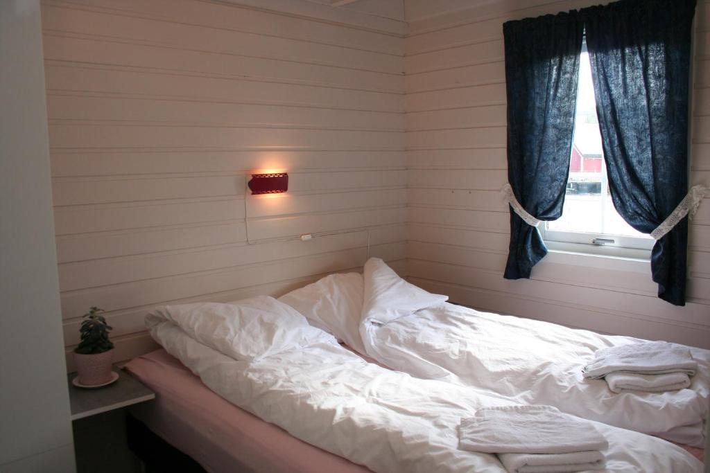 Tinabua Rorbu Lofoten room 5