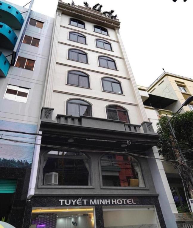 Tuyết Minh Hotel room 1