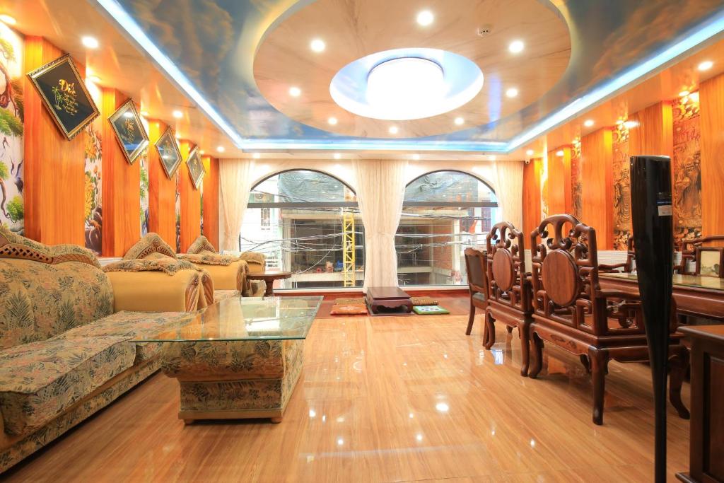 Tuyết Minh Hotel room 2