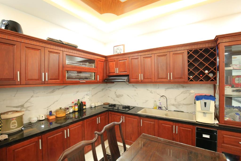 Tuyết Minh Hotel room 6