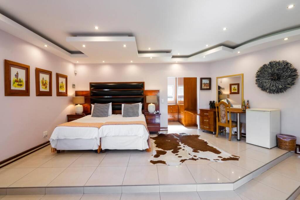 Umhlanga Villa - Ocean Views room 3