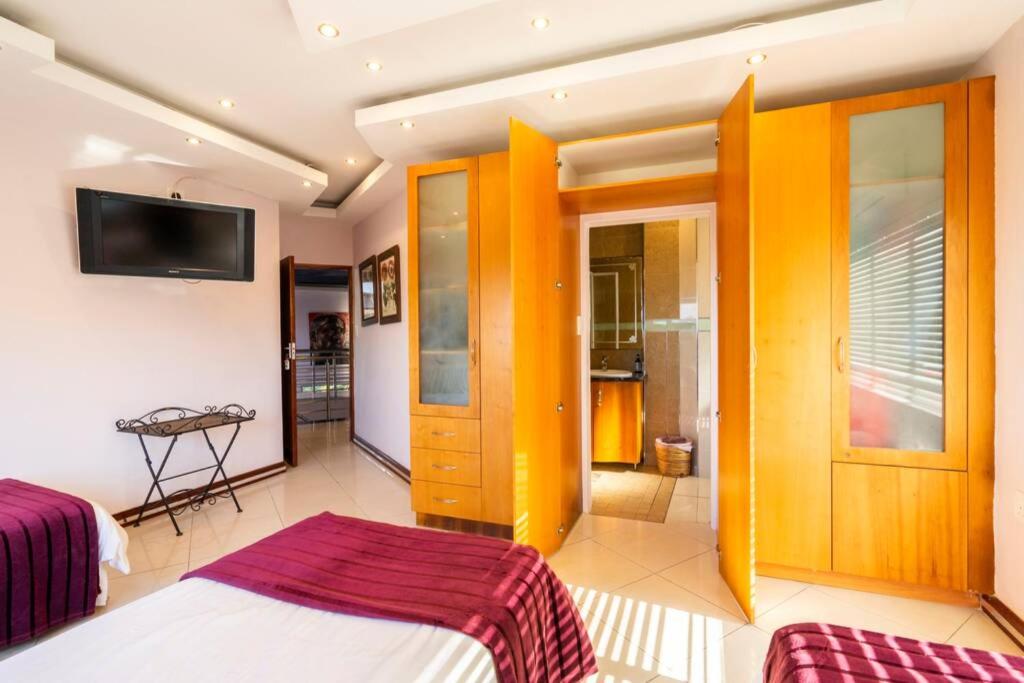 Umhlanga Villa - Ocean Views room 5