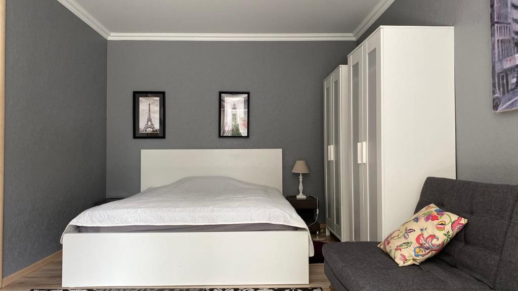 Upes Apartment room 4