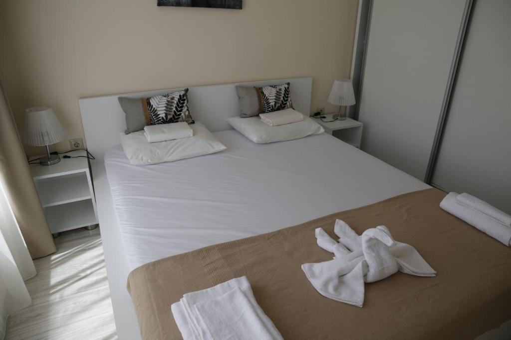 Varna South Bay Luxury Apartments room 5