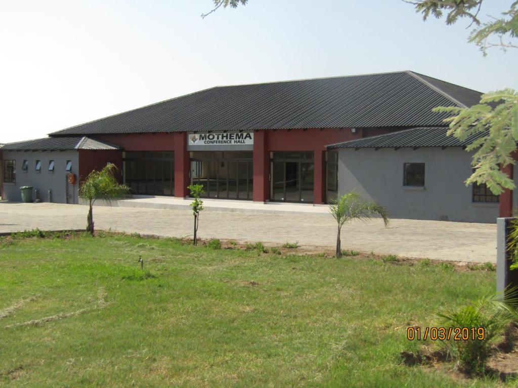 Vido Lodge and Conference Centre room 6