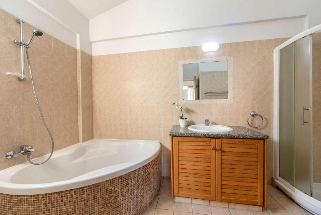 Villa Antigoni room 2