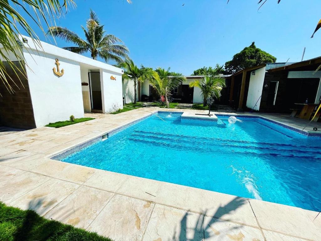 Villa Atlantis Monterrico room 4