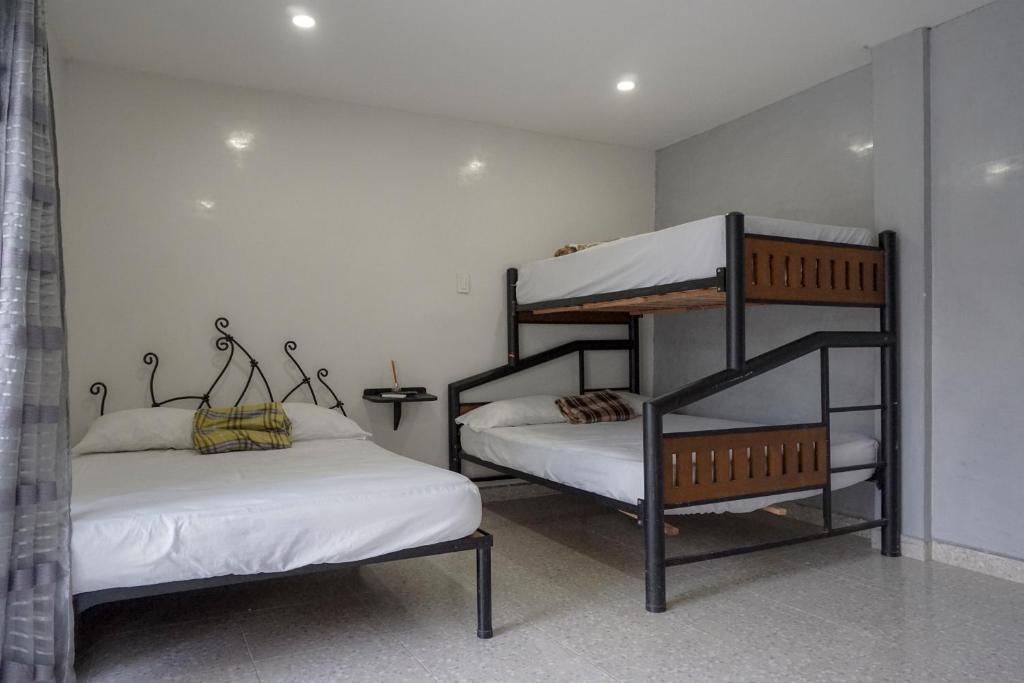 Villa Cabana Inn room 1