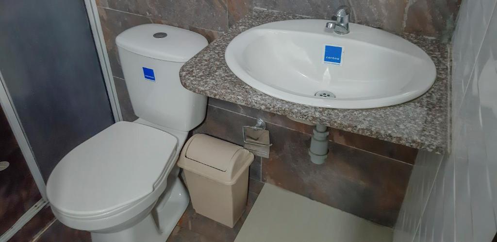 Villa Cabana Inn room 4