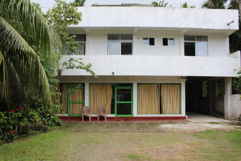 Villa Diorama room 5