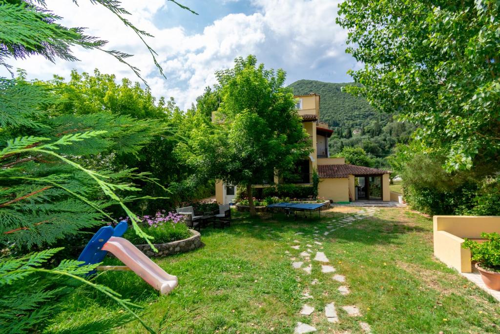 Villa Litsa room 3