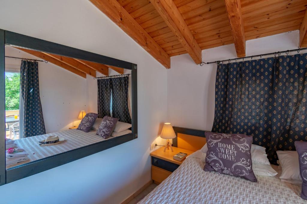 Villa Litsa room 6