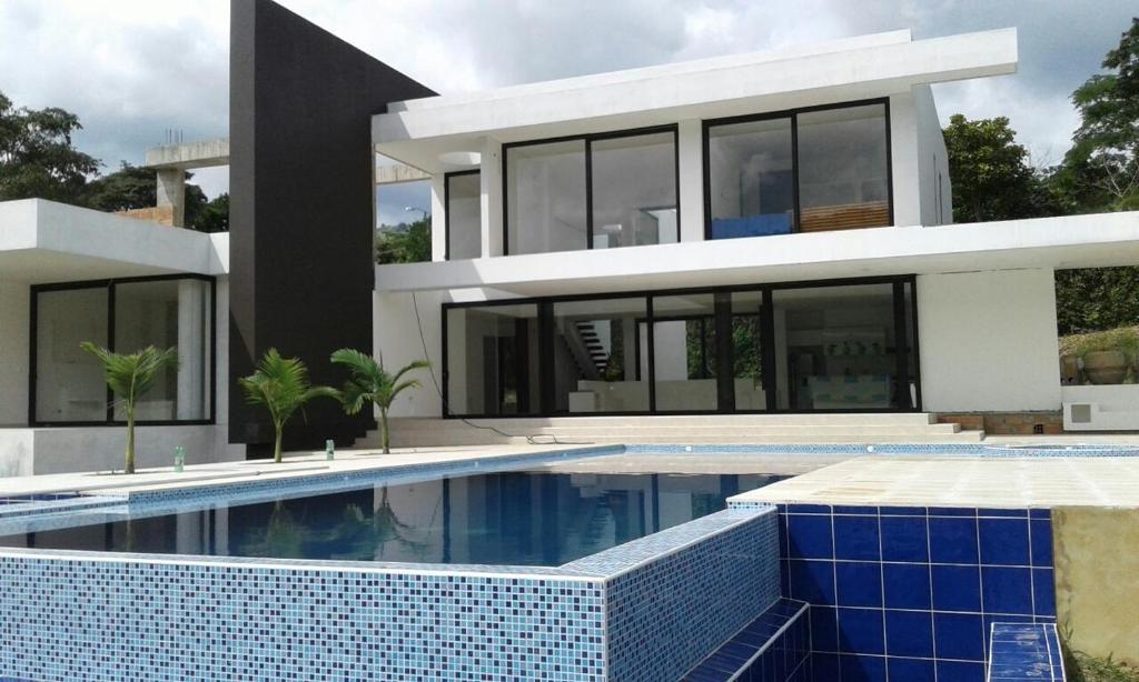 Villa Zully 2 room 2