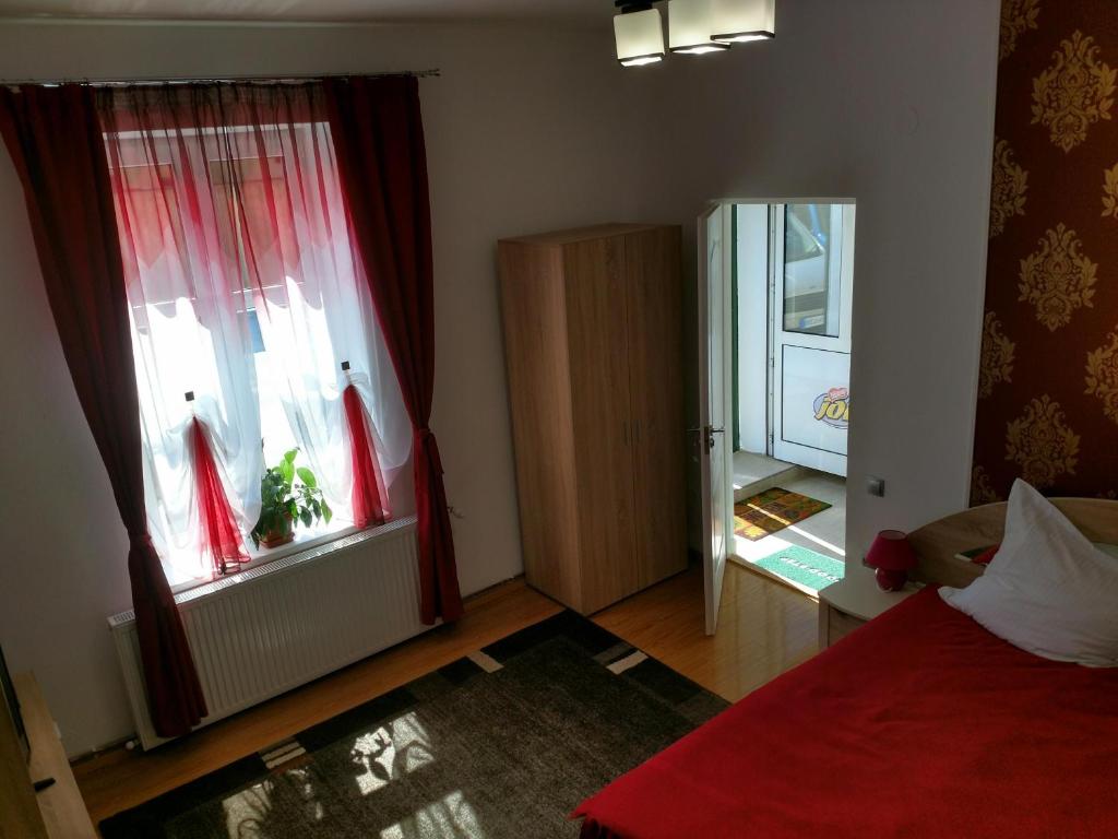 Vio's Getaway room 2