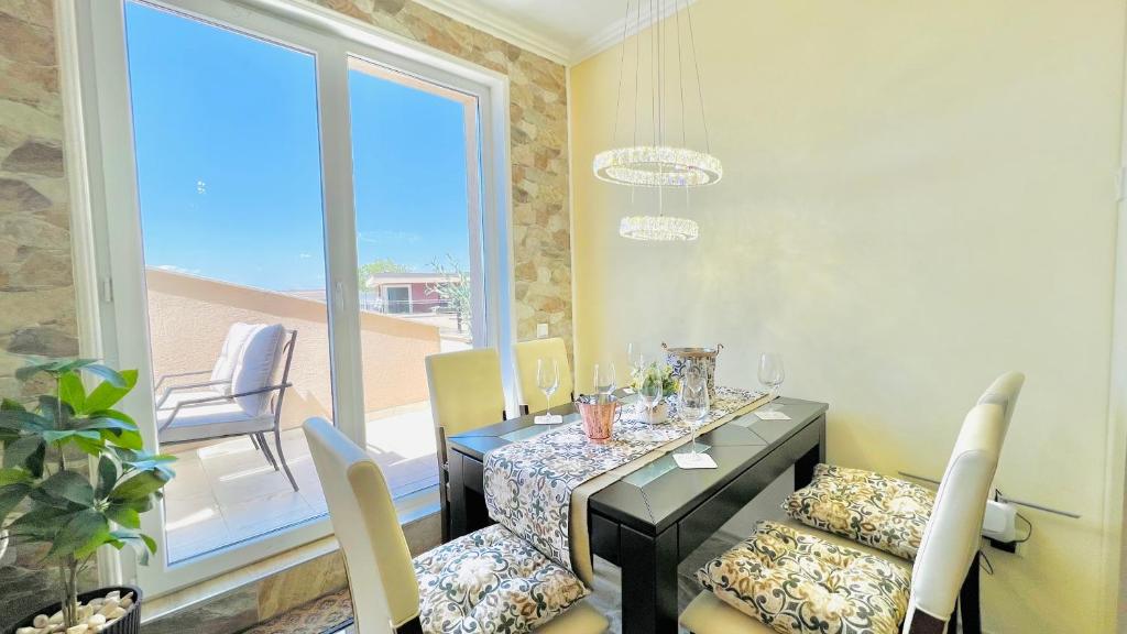 VIP Zone Apartments room 4