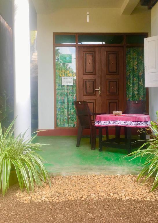 Vivid Lanka room 2
