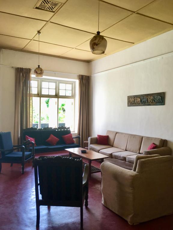 Watawala Estate Bungalow room 3